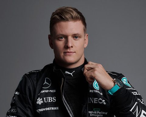 Schumacher Eyed for Hamilton's Mercedes Seat