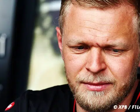 Magnussen Improves F1 Performance