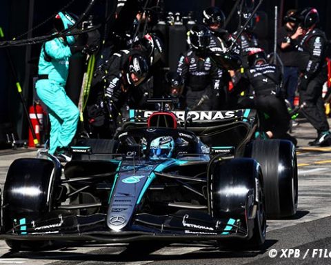 Mercedes F1's Melbourne Misfortunes Zero Points