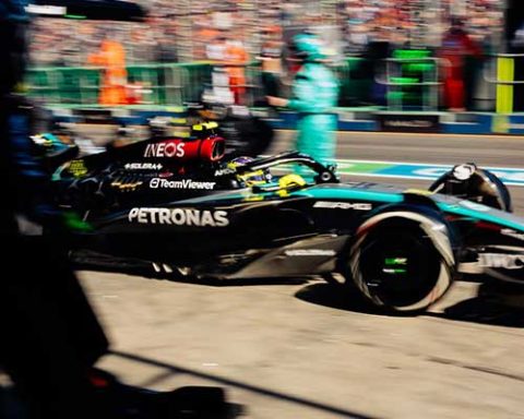 Mercedes W15 Heat Affects Performance at GP