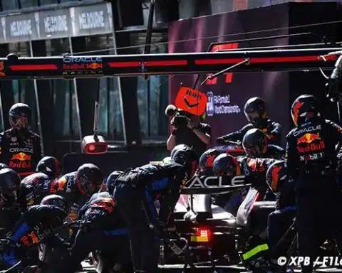 Verstappen's Melbourne Exit Mechanic Error Suspected