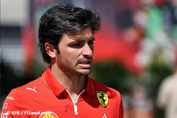 Carlos Sainz Evaluates Future F1 Options Amid Uncertainty