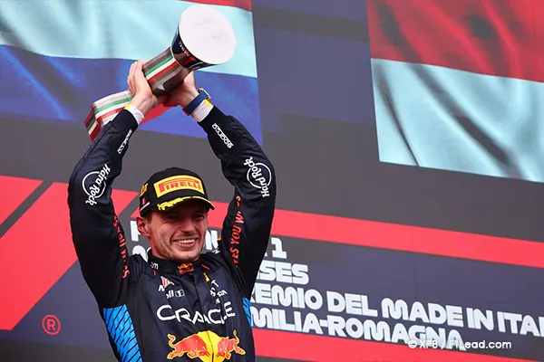 Verstappen Fights All the Way to Hold Off Norris at Imola