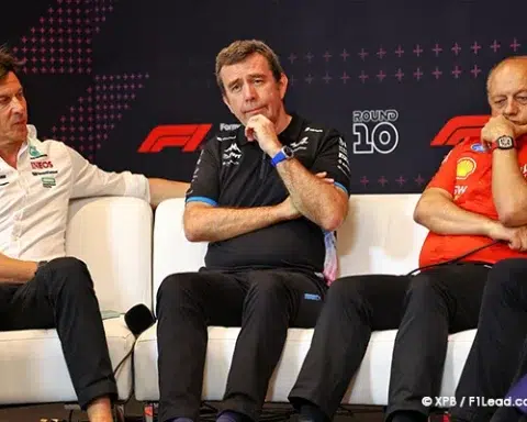 F1 Circles React Calmly to Briatore's Comeback