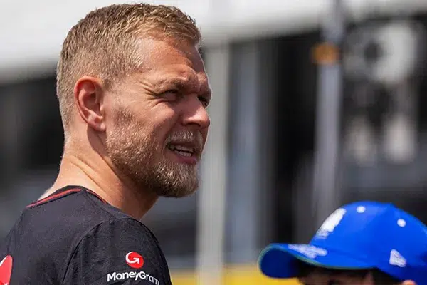 2025 F1 Magnussen Set on Top Category Stay