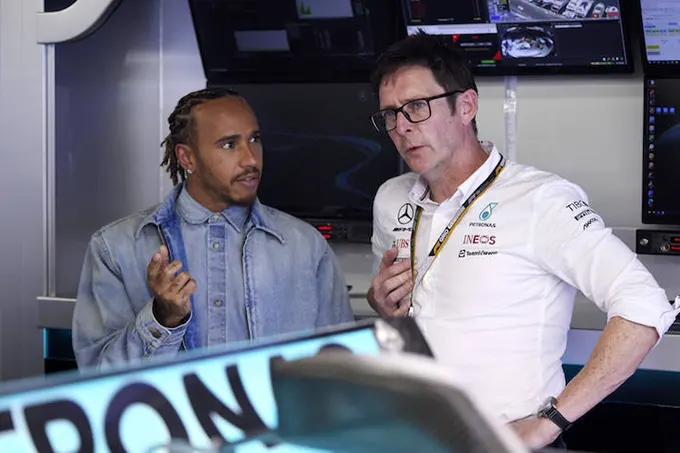 Hamilton Set for Ferrari Move Despite Mercedes Form