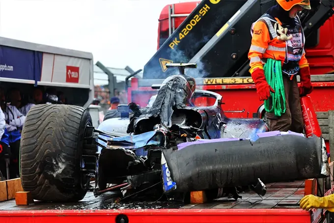 Williams F1 Scrambles After Sargeant's Major Crash