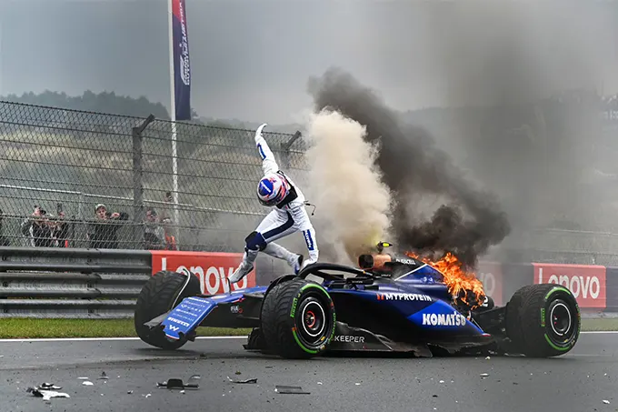 Williams F1 Scrambles After Sargeant's Major Crash