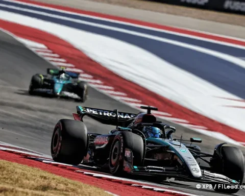 Russell Salvages Points as Hamilton Slips in Austin