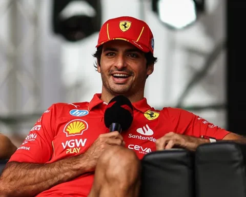 Sainz Leaves Ferrari Victim of Hamilton's Final Move