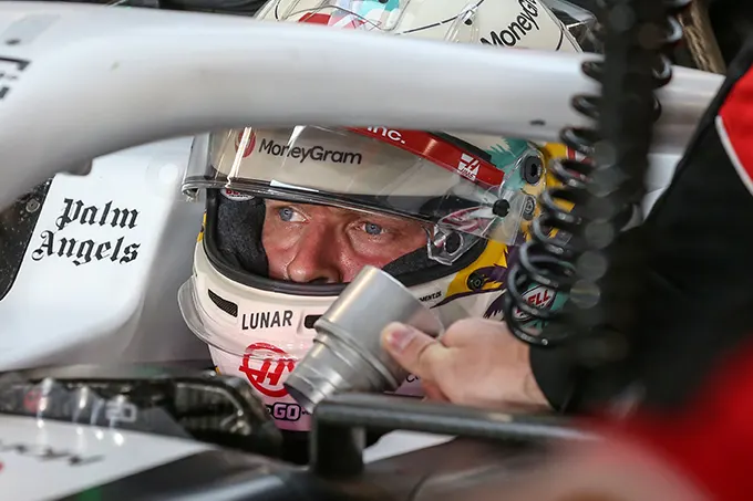 Haas F1 Magnussen Eyes Points