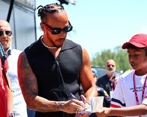 Villeneuve Questions Briatore’s View on Hamilton to Ferrari