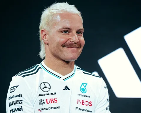 Bottas Eyes F1 Return as Mercedes Keeps Doors Open