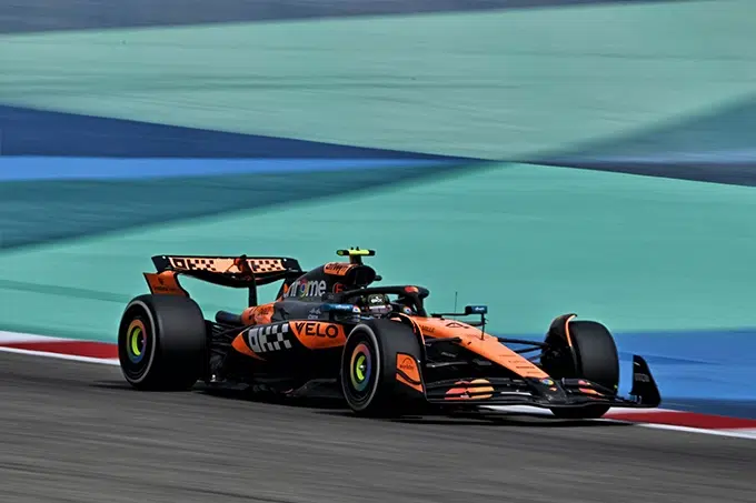 McLaren Unfazed by Norris' Rear-End Concerns in Bahrain